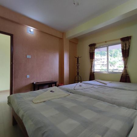 Hotel Green Hill View Pokhara Quarto foto